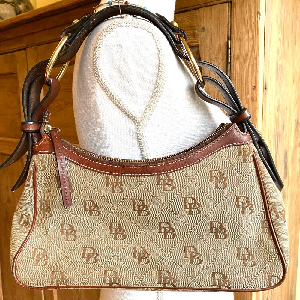 Dooney & Bourke Bag